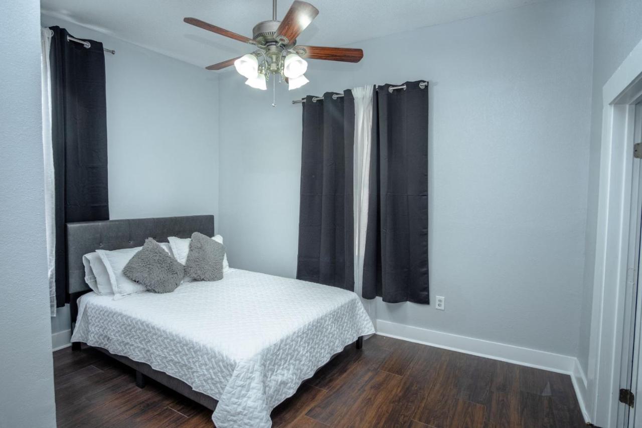 Remodeled Historic 2Br 1Ba House Near Downtown Apartman San Antonio Kültér fotó